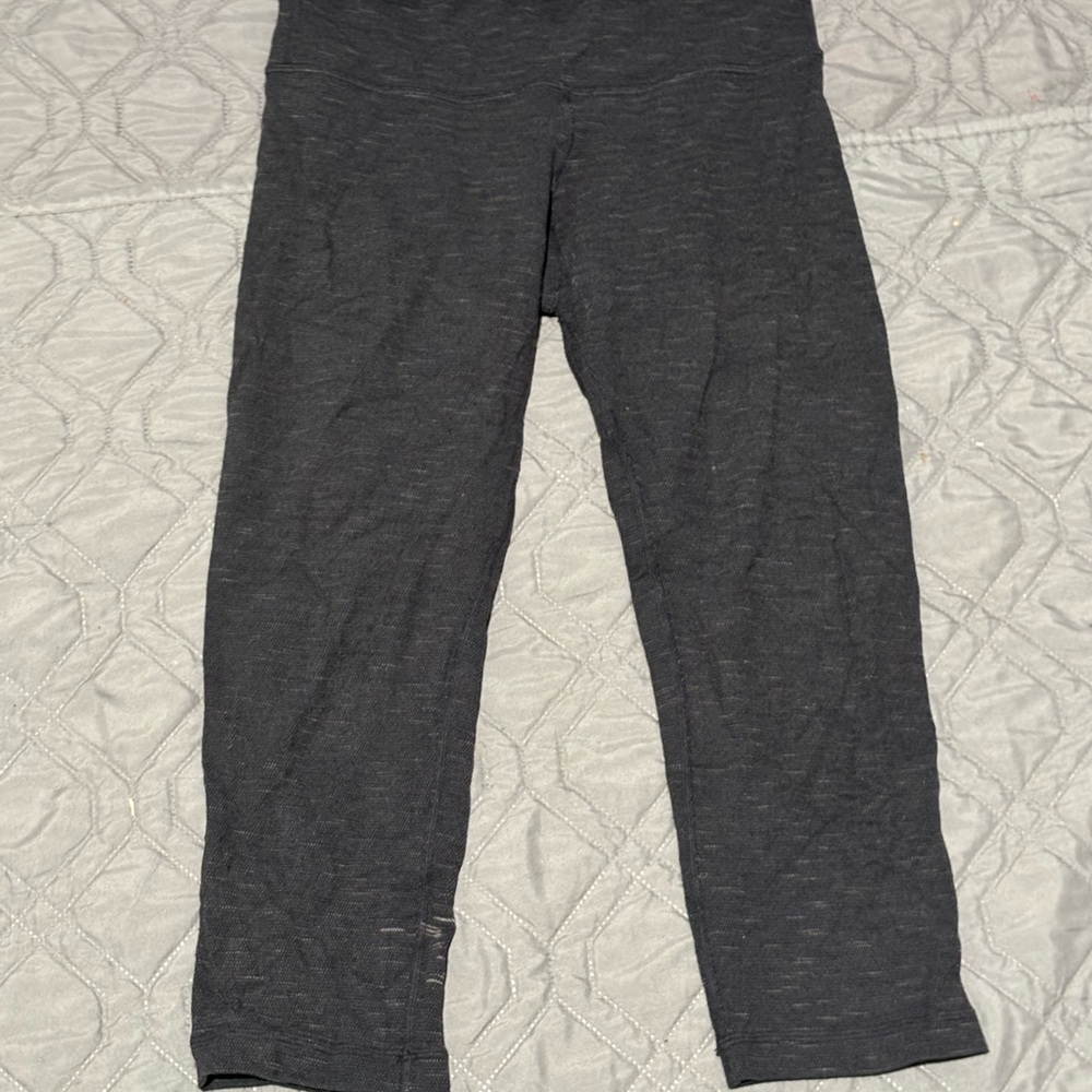 Women’s Lululemon Athletica Gray Leggings for Versatile Performance